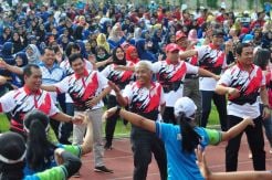 Mahasiswa Unnes Catatkan Rekor Tari Goyang Konservasi