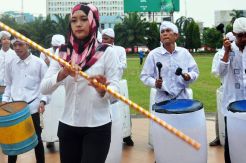 Kirab Merah Putih Peringati Haul Habib Thoha