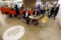 EF Hadir dengan Konsep Kekinian di Tunjungan Plaza 6