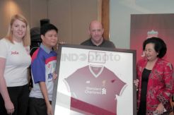 Joie International dan Liverpool Galang Dana untuk Anak Kurang Mampu