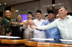 Pemerintah dan DPR Tetapkan Biaya Penyelenggaraan Ibadah Haji 2018