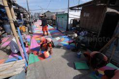 Cerita Warna-Warni Pinggir Laut Jakarta
