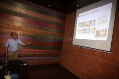 Faisal Basri Bahas Holding BUMN