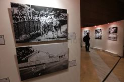 Pameran Foto Semangat Anak Indonesia dalam Bingkai Hitam Putih