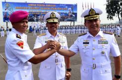 Sertijab Komandan Resimen Akademi Angkatan Laut