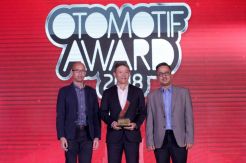 Mitsubishi Xpander Raih Car of The Year Otomotif Award 2018