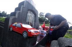 Puncak Perayaan Ceng Beng di Tanah Kusir Sepi Pengunjung