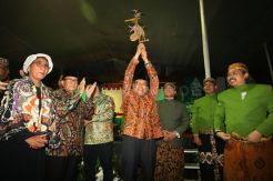 Peringatan Harlah NU Ke-95, PBNU Gelar Wayang Kulit