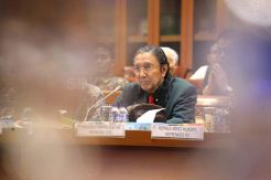 Komisi IX DPR Dengarkan Penjelasan IDI Soal Polemik Dr Derawan