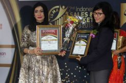 WOM Finance Raih Penghargaan Top Asset 5-10 T Multifinance Company