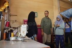Gubernur Anies Kunjungi Shelter Penampungan Warga Kampung Aquarium