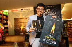 Remaja 16 Tahun Luncurkan Buku Motivasi Milenial