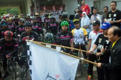 Hidayat Nur Wahid dan Sudirman Said Lepas Peserta PKS Tour de Jakarta 2018