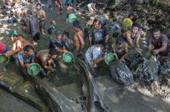 Tradisi Bersih-Bersih Warga Semarang Jelang Ramadan