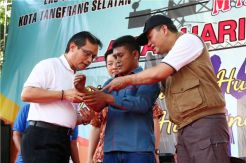 Peringati Hari Buruh, BPJS Ketenagakerjaan Berikan Tangan dan Kaki Palsu Pada Pekerja