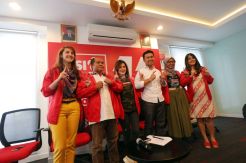 PSI Resmi Dukung Pasangan Khofifah-Emil Dardak di Pilgub Jatim