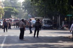 Polisi Amankan Lokasi Ledakan di Gereja Katolik Santa Maria Tak Bercela Surabaya
