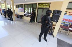 Rumah Sakit Bhayangkara Polda Jatim Dijaga Ketat