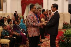Presiden Jokowi Silaturahmi dengan Pengguna Manfaat KIS