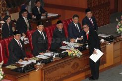 Tanpa Interupsi dan Perdebatan, Paripurna DPR Setujui RUU Antiterorisme