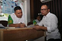 Menaker Tinjau Posko Pengaduan THR