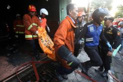 Rumah Kos di Surabaya Terbakar, 8 Orang Tewas di Lokasi