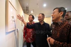Mantan Wapres Boediono Kunjungi Pameran Lukisan Warna