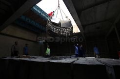 Logistik Pilkada Jatim Dikirim ke Masalembu Lewat Jalur Laut