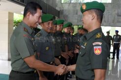 Hari Pertama Masuk Kerja, Kodam IV/Diponegoro Gelar Apel Pengecekan