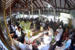 Ziarah dan Tahlilan Akbar Haul KH Sholeh Darat
