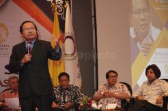 Diskusi Debat-Tak Debat: Utang Besar Buat Siapa