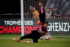 Buffon dan Neymar Ikuti Sesi Latihan PSG di China