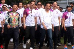 Combiphar Dukung Gerakan Jalan Terus Indonesia