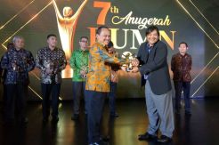 Wika Gedung Raih Penghargaan BUMN Award