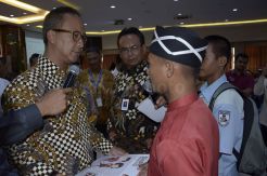Mensos Kunjungi Keluarga Penerima PKH