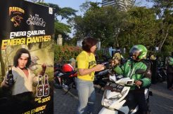 Ojek Online Promosikan Film Wiro Sableng di Monas