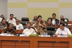 Banggar DPR Gelar Rapat dengan 4 Kementerian Koordinator