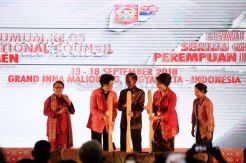 Presiden Jokowi Buka Sidang Umum ke-35 International Council of Women