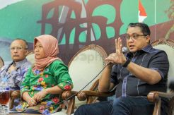 Diskusi Forum Legislasi: Kasus Penjualan TKI di Singapura dan Nasib UU TKI