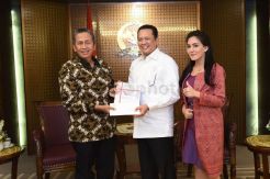 Ketua DPR Terima Hasil Audit Investigatif Pembangunan Kalibaru Pelindo II