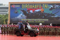 Presiden Jokowi Jadi Inspektur Upacara HUT Ke-73 TNI
