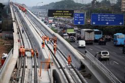 Jalur LRT Cawang-Cibubur Ditargetkan Rampung Desember 2018