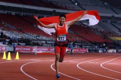 Pelari Indonesia Purnomo Raih Medali Emas Asian Para Games 2018