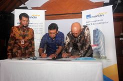 AXA Mandiri Buka Customer Care Corner di RSU Kasih Denpasar