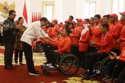 Presiden Jokowi Berikan Bonus Atlet Para Games
