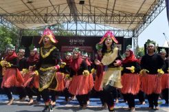SMAN 2 Kendal Ciptakan Rekor Parade Lagu Daerah