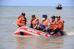 Lion Air JT-610 Jatuh, Tim Gabungan Siaga di Pantai Tanjung Pakis