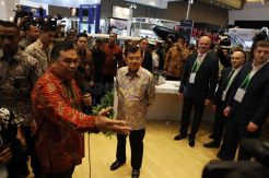 Wapres Jusuf Kalla Buka Pameran Indo Defence 2018