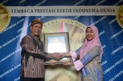Leprid Catat Rekor Doktor Termuda