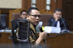 Eks Pejabat Kemendagri Dudy Jocom Divonis 4 Tahun Penjara